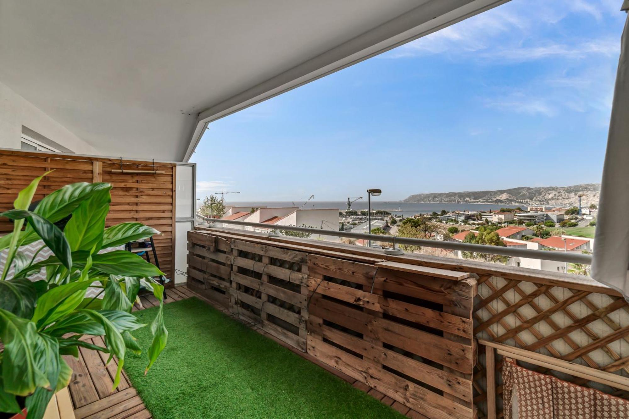 Room In Appartment With Seaview Marseille Exteriör bild